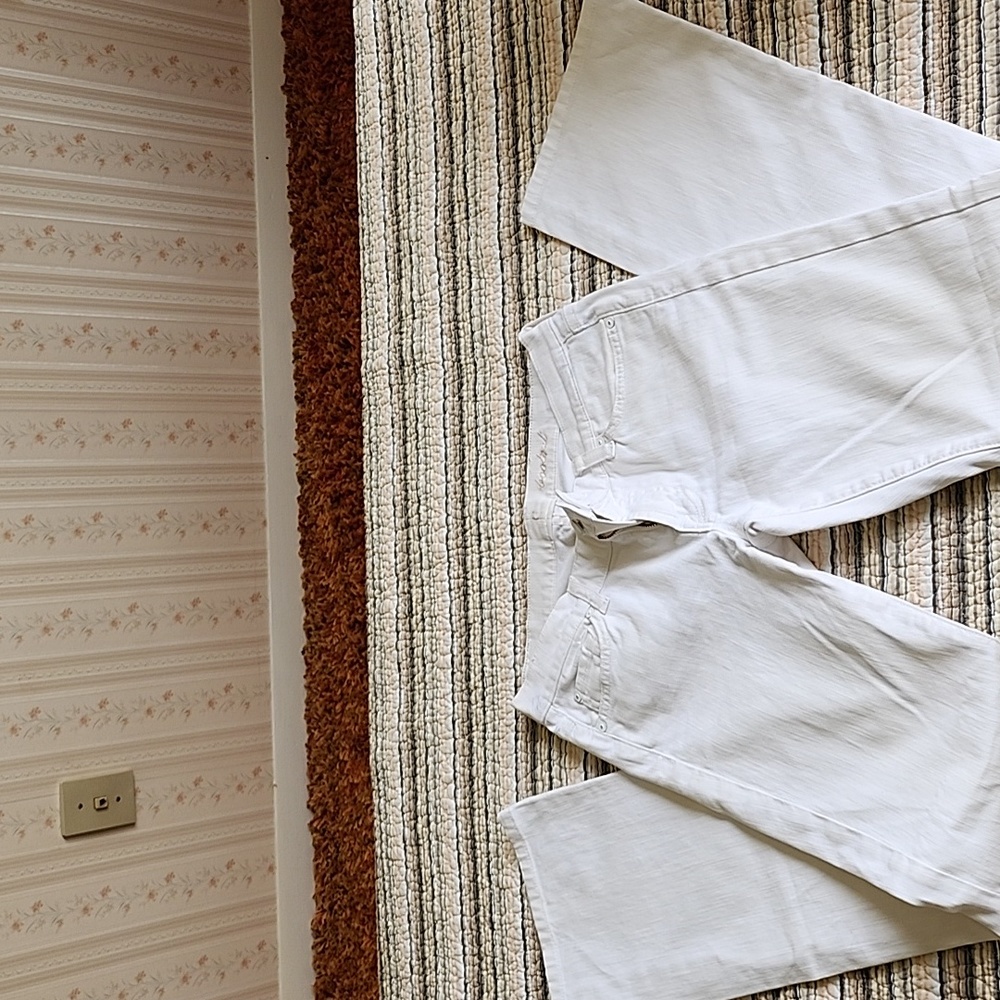 7 for all mankind white jeans